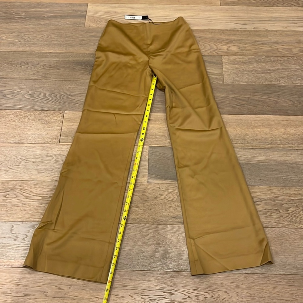 Alice + Olivia Tan Zip Pants size 4 NWT